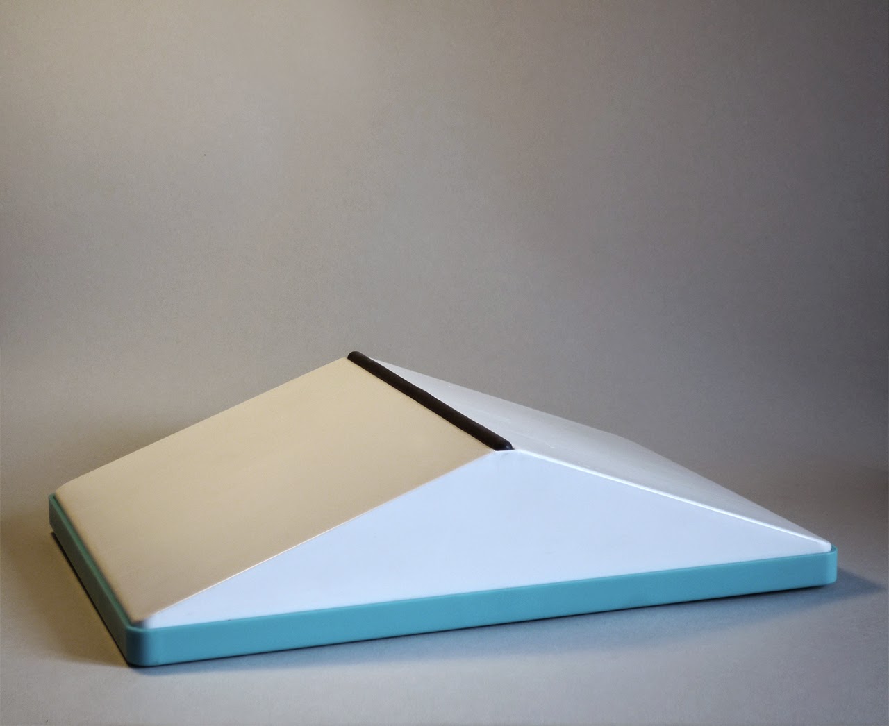 61eba-object_05_master_sharp